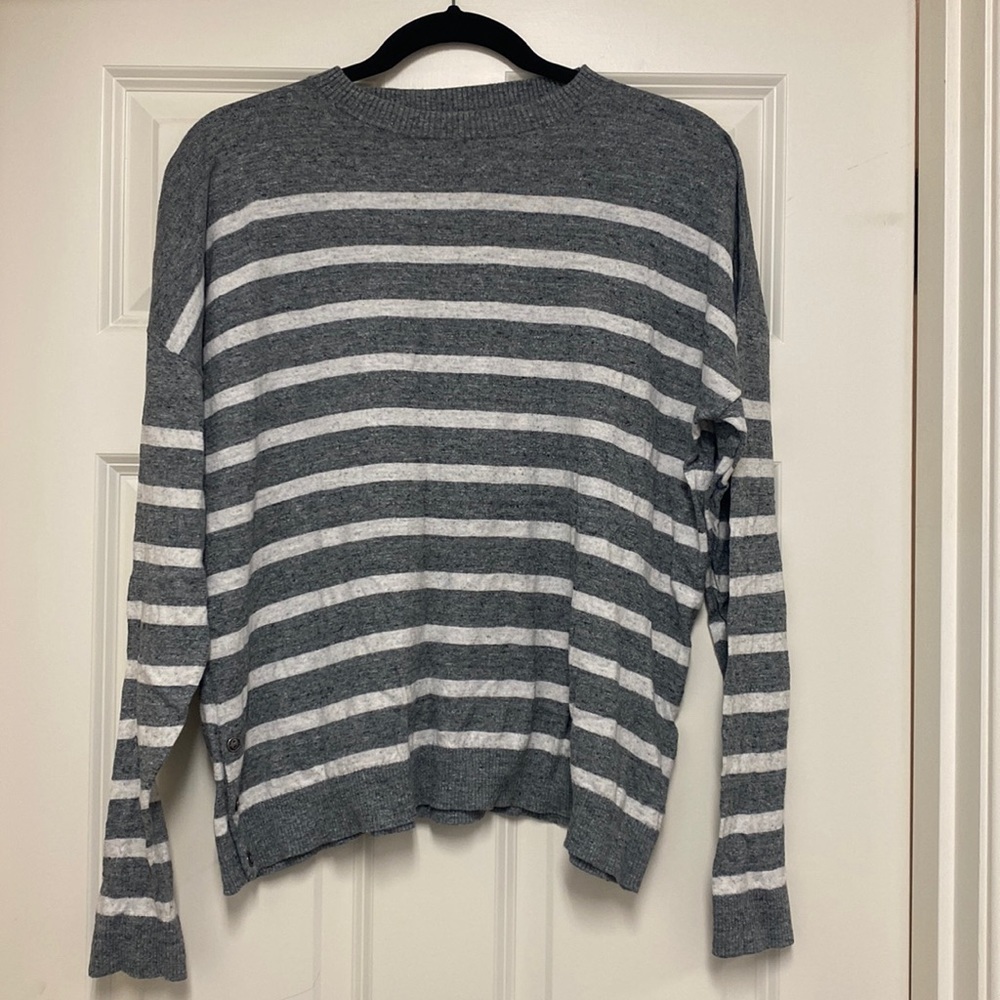 100% COTTON striped gray and white sweater size 12 preppy
